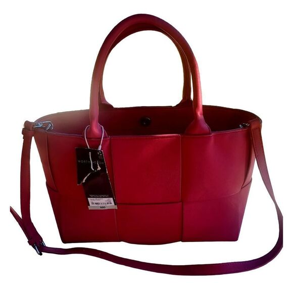 Worthington Handbags - NWT Worthington Wor Woven Shopper pink bag.